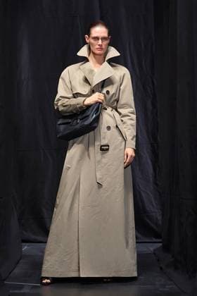 Balenciaga Ready to Wear Fall Winter 2025 - Paris, March 2025 Balenciaga Ready to Wear Fall Winter 2025 - Paris, March 2025, Credit:Zeppelin Avalon  Copyright: xZeppelinx xAvalonx 0974380041