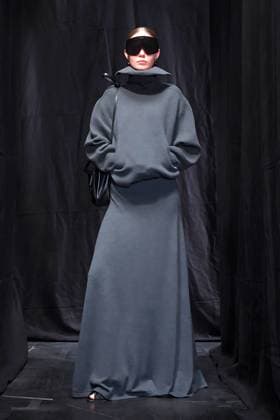 Balenciaga Ready to Wear Fall Winter 2025 - Paris, March 2025 Balenciaga Ready to Wear Fall Winter 2025 - Paris, March 2025, Credit:Zeppelin Avalon  Copyright: xZeppelinx xAvalonx 0974380063