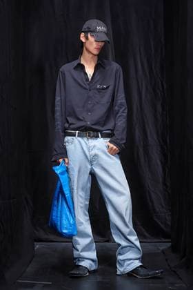 Balenciaga Ready to Wear Fall Winter 2025 - Paris, March 2025 Balenciaga Ready to Wear Fall Winter 2025 - Paris, March 2025, Credit:Zeppelin Avalon  Copyright: xZeppelinx xAvalonx 0974380087