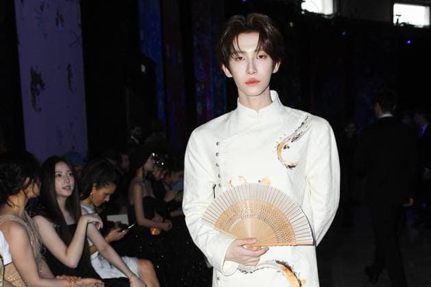 PFW Shiatzy Chen Front Row Liu Yu attending the Shiatzy Chen Womenswear Fall Winter 2025-2026 show as part of Paris Fashion Week in Paris, France on March 10, 2025. Photo by Aurore Marechal ABACAPRESS.COM Paris France  Copyright: xMarechalxAurore ABACAx
