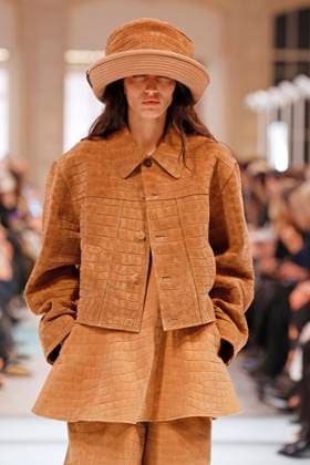 Louis Vuitton Ready to Wear Fall Winter 2025 - Paris, March 2025 Louis Vuitton Ready to Wear Fall Winter 2025 - Paris, March 2025, Credit:Zeppelin Avalon  Copyright: xZeppelinx xAvalonx 0974450121