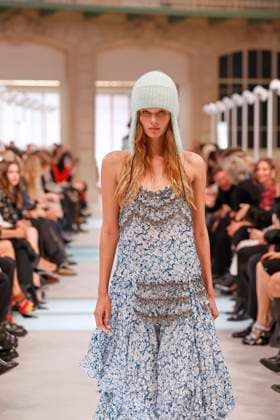 Louis Vuitton Ready to Wear Fall Winter 2025 - Paris, March 2025 Louis Vuitton Ready to Wear Fall Winter 2025 - Paris, March 2025, Credit:Zeppelin Avalon  Copyright: xZeppelinx xAvalonx 0974450215