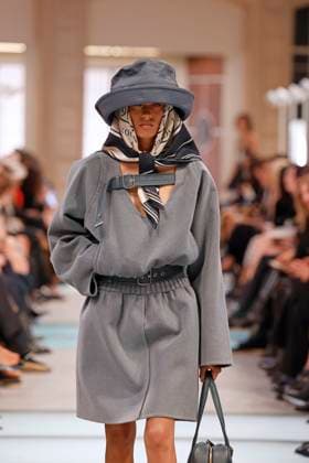 Louis Vuitton Ready to Wear Fall Winter 2025 - Paris, March 2025 Louis Vuitton Ready to Wear Fall Winter 2025 - Paris, March 2025, Credit:Zeppelin Avalon  Copyright: xZeppelinx xAvalonx 0974450373