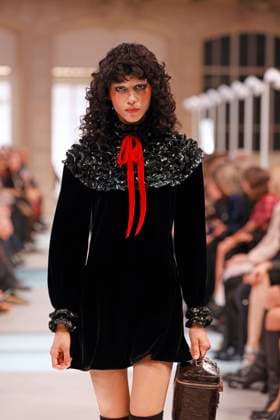 Louis Vuitton Ready to Wear Fall Winter 2025 - Paris, March 2025 Louis Vuitton Ready to Wear Fall Winter 2025 - Paris, March 2025, Credit:Zeppelin Avalon  Copyright: xZeppelinx xAvalonx 0974450981