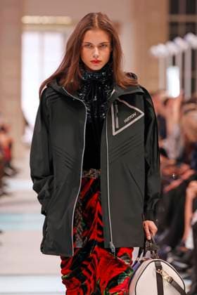 Louis Vuitton Ready to Wear Fall Winter 2025 - Paris, March 2025 Louis Vuitton Ready to Wear Fall Winter 2025 - Paris, March 2025, Credit:Zeppelin Avalon  Copyright: xZeppelinx xAvalonx 0974451112