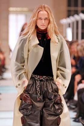 Louis Vuitton Ready to Wear Fall Winter 2025 - Paris, March 2025 Louis Vuitton Ready to Wear Fall Winter 2025 - Paris, March 2025, Credit:Zeppelin Avalon  Copyright: xZeppelinx xAvalonx 0974451158