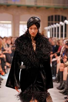 Louis Vuitton Ready to Wear Fall Winter 2025 - Paris, March 2025 Louis Vuitton Ready to Wear Fall Winter 2025 - Paris, March 2025, Credit:Zeppelin Avalon  Copyright: xZeppelinx xAvalonx 0974451495
