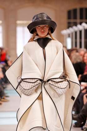 Louis Vuitton Ready to Wear Fall Winter 2025 - Paris, March 2025 Louis Vuitton Ready to Wear Fall Winter 2025 - Paris, March 2025, Credit:Zeppelin Avalon  Copyright: xZeppelinx xAvalonx 0974452685