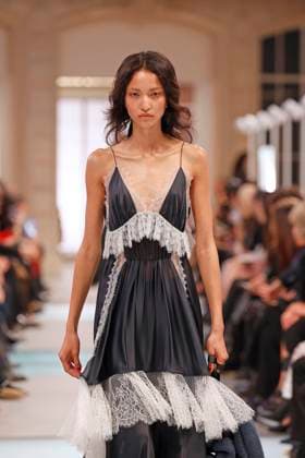 Louis Vuitton Ready to Wear Fall Winter 2025 - Paris, March 2025 Louis Vuitton Ready to Wear Fall Winter 2025 - Paris, March 2025, Credit:Zeppelin Avalon  Copyright: xZeppelinx xAvalonx 0974453084