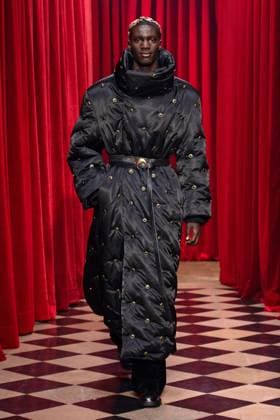 Marine Serre Ready to Wear Fall Winter 2025 - Paris, March 2025 Marine Serre Ready to Wear Fall Winter 2025 - Paris, March 2025, Credit:Zeppelin Avalon  Copyright: xZeppelinx xAvalonx 0974468038