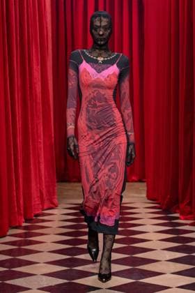Marine Serre Ready to Wear Fall Winter 2025 - Paris, March 2025 Marine Serre Ready to Wear Fall Winter 2025 - Paris, March 2025, Credit:Zeppelin Avalon  Copyright: xZeppelinx xAvalonx 0974468770