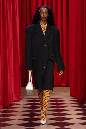Marine Serre Ready to Wear Fall Winter 2025 - Paris, March 2025 Marine Serre Ready to Wear Fall Winter 2025 - Paris, March 2025, Credit:Zeppelin Avalon  Copyright: xZeppelinx xAvalonx 0974468954