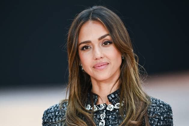 PFW Chanel Photocall Jessica Alba attending the Chanel Womenswear Fall Winter 2025-2026 show as part of Paris Fashion Week in Paris, France on March 11, 2025. Photo by Aurore Marechal ABACAPRESS.COM Paris France  Copyright: xMarechalxAurore ABACAx