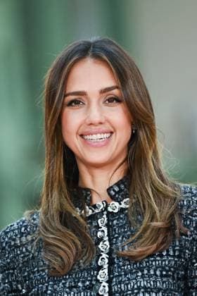 PFW Chanel Photocall Jessica Alba attending the Chanel Womenswear Fall Winter 2025-2026 show as part of Paris Fashion Week in Paris, France on March 11, 2025. Photo by Aurore Marechal ABACAPRESS.COM Paris France  Copyright: xMarechalxAurore ABACAx