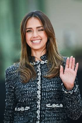 Entertainment Bilder des Tages PFW Chanel Photocall Jessica Alba attending the Chanel Womenswear Fall Winter 2025-2026 show as part of Paris Fashion Week in Paris, France on March 11, 2025. Photo by Aurore Marechal ABACAPRESS.COM Paris France  Copyright: xMarechalxAurore ABACAx