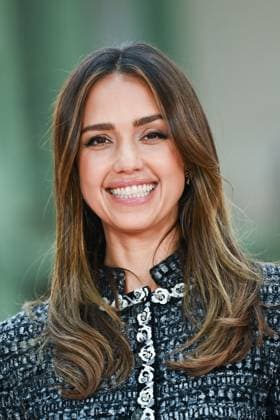 PFW Chanel Photocall Jessica Alba attending the Chanel Womenswear Fall Winter 2025-2026 show as part of Paris Fashion Week in Paris, France on March 11, 2025. Photo by Aurore Marechal ABACAPRESS.COM Paris France  Copyright: xMarechalxAurore ABACAx
