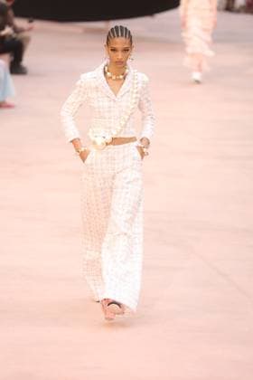 PFW Chanel Runway Models walk the runway during the Chanel Womenswear Fall Winter 2025-2026 show as part of Paris Fashion Week in Paris on March 10, 2025, France. Photo by Jerome Domine ABACAPRESS.COM  Copyright: xDominexJerome ABACAx