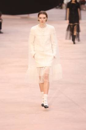 PFW Chanel Runway Models walk the runway during the Chanel Womenswear Fall Winter 2025-2026 show as part of Paris Fashion Week in Paris on March 10, 2025, France. Photo by Jerome Domine ABACAPRESS.COM  Copyright: xDominexJerome ABACAx