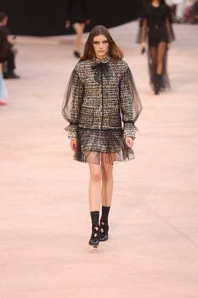PFW Chanel Runway Models walk the runway during the Chanel Womenswear Fall Winter 2025-2026 show as part of Paris Fashion Week in Paris on March 10, 2025, France. Photo by Jerome Domine ABACAPRESS.COM  Copyright: xDominexJerome ABACAx
