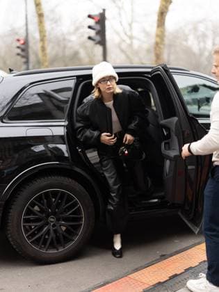 Gigi Hadid arrives at the Miu Miu Womenswear Ready To Wear Fall Winter 2025 2026 show during Paris Fashion Week PFW at the Conseil économique et social Palais de Iéna Gigi Hadid arrives at the Miu Miu Womenswear Ready To Wear Fall Winter 2025 2026 show during Paris Fashion Week PFW at the Conseil économique et social Palais de Iéna, in Paris, France, March 11, 2025 Tiziano da Silva Bestimage Gigi Hadid arrives at the Miu Miu Womenswear Ready To Wear Fall Winter 2025 2026 show during Paris Fashion Week PFW at the Conseil économique et social Palais de Iéna, in Paris, France, March 11, 2025 PAris France  Copyright: xPerusseaux-xDaxSilvax xBestimagexPerusseaux-xDaxSilvax xBestimagex