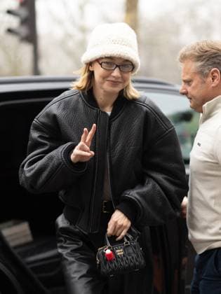 Gigi Hadid arrives at the Miu Miu Womenswear Ready To Wear Fall Winter 2025 2026 show during Paris Fashion Week PFW at the Conseil économique et social Palais de Iéna Gigi Hadid arrives at the Miu Miu Womenswear Ready To Wear Fall Winter 2025 2026 show during Paris Fashion Week PFW at the Conseil économique et social Palais de Iéna, in Paris, France, March 11, 2025 Tiziano da Silva Bestimage Gigi Hadid arrives at the Miu Miu Womenswear Ready To Wear Fall Winter 2025 2026 show during Paris Fashion Week PFW at the Conseil économique et social Palais de Iéna, in Paris, France, March 11, 2025 PAris France  Copyright: xPerusseaux-xDaxSilvax xBestimagexPerusseaux-xDaxSilvax xBestimagex
