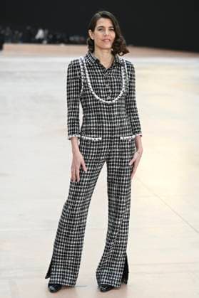 Paris Fashion Week People au defile Chanel, Arrival of celebrities at Grand Palais for Chanel Show 441654 2025 03 11 Paris France Casiraghi, Charlotte Monaco  Copyright: xSergexArnalx xStarfacex STAR_441654_012