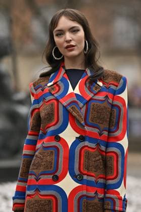 PFW Miu Miu Outside Arrivals Guest arriving at Miu Miu show during Paris Fashion Week in Paris, France on March 11, 2025. Photo by Julien Reynaud APS-Medias ABACAPRESS.COM Paris France  Copyright: xReynaudxJulien APS-Medias ABACAx