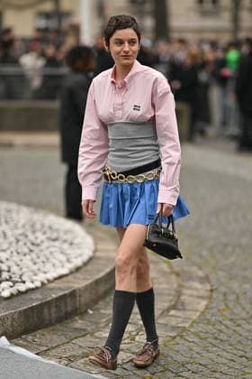 PFW Miu Miu Outside Arrivals Emma Corrin arriving at Miu Miu show during Paris Fashion Week in Paris, France on March 11, 2025. Photo by Julien Reynaud APS-Medias ABACAPRESS.COM Paris France  Copyright: xReynaudxJulien APS-Medias ABACAx