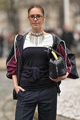 PFW Miu Miu Outside Arrivals Guest arriving at Miu Miu show during Paris Fashion Week in Paris, France on March 11, 2025. Photo by Julien Reynaud APS-Medias ABACAPRESS.COM Paris France  Copyright: xReynaudxJulien APS-Medias ABACAx