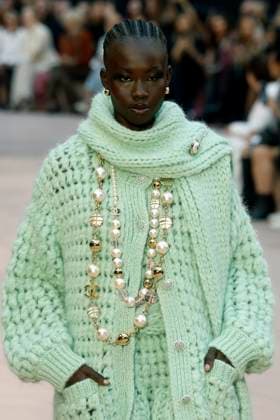 Chanel ready to wear fall winter 2025-2026, Paris, 11 March 2025 Chanel ready to wear fall winter 2025-2026 runway show at Paris fashion week on 11 March 2025., Credit:xxx Avalon Paris, France  Copyright: xxxxx xAvalonx PHT_fashion_PFW_Chanel_details_974680271