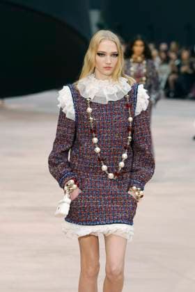 Chanel ready to wear fall winter 2025-2026, Paris, 11 March 2025 Chanel ready to wear fall winter 2025-2026 runway show at Paris fashion week on 11 March 2025., Credit:xxx Avalon Paris, France  Copyright: xxxxx xAvalonx PHT_fashion_PFW_Chanel_details_974680378