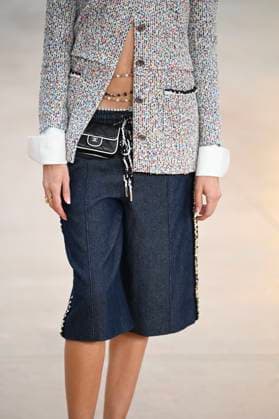 Paris Fashion Week People au defile Chanel, Arrival of celebrities at Grand Palais for Chanel Show 441654 2025 03 11 Paris France Cardin, Charlotte  Copyright: xSergexArnalx xStarfacex STAR_441654_079