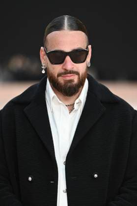 Paris Fashion Week People au defile Chanel, Arrival of celebrities at Grand Palais for Chanel Show 441654 2025 03 11 Paris France Schwarzer, Julie SCH  Copyright: xSergexArnalx xStarfacex STAR_441654_080