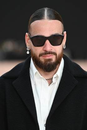 Paris Fashion Week People au defile Chanel, Arrival of celebrities at Grand Palais for Chanel Show 441654 2025 03 11 Paris France Schwarzer, Julie SCH  Copyright: xSergexArnalx xStarfacex STAR_441654_081