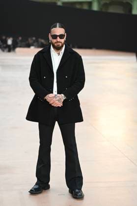 Paris Fashion Week People au defile Chanel, Arrival of celebrities at Grand Palais for Chanel Show 441654 2025 03 11 Paris France Schwarzer, Julie SCH  Copyright: xSergexArnalx xStarfacex STAR_441654_082