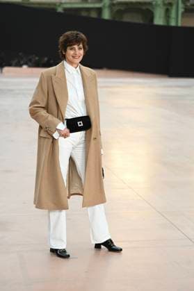 Paris Fashion Week People au defile Chanel, Arrival of celebrities at Grand Palais for Chanel Show 441654 2025 03 11 Paris France de la Fressange, Inès  Copyright: xSergexArnalx xStarfacex STAR_441654_091