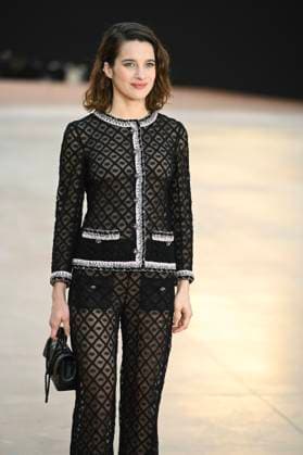 Paris Fashion Week People au defile Chanel, Arrival of celebrities at Grand Palais for Chanel Show 441654 2025 03 11 Paris France Marder, Rebecca  Copyright: xSergexArnalx xStarfacex STAR_441654_106