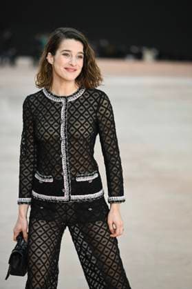 Paris Fashion Week People au defile Chanel, Arrival of celebrities at Grand Palais for Chanel Show 441654 2025 03 11 Paris France Marder, Rebecca  Copyright: xSergexArnalx xStarfacex STAR_441654_108