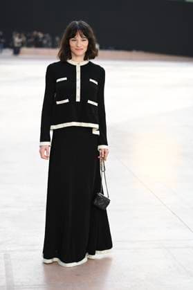Paris Fashion Week People au defile Chanel, Arrival of celebrities at Grand Palais for Chanel Show 441654 2025 03 11 Paris France Pachner, Valerie  Copyright: xSergexArnalx xStarfacex STAR_441654_126