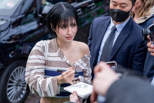 Arrivals at the Miu Miu Womenswear Ready To Wear Fall Winter 2025 2026 show during the Paris Fashion Week PFW at the Conseil économique et social Palais de Iéna Momo at the arrivals at the Miu Miu Womenswear Ready To Wear Fall Winter 2025 2026 show during the Paris Fashion Week PFW at the Conseil économique et social Palais de Iéna, in Paris, France, March 11, 2025 Yoann Ouahcene Bestimage Celebs arrive at the Miu Miu Womenswear Ready To Wear Fall Winter 2025 2026 show during Paris Fashion Week PFW at the Conseil économique et social Palais de Iéna, in Paris, France, March 11, 2025 Paris France  Copyright: xYoannxOuahcenex xBestimagexYoannxOuahcenex xBestimagex