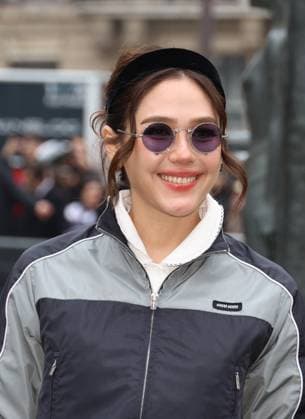 Arrivals at the Miu Miu Womenswear Ready To Wear Fall Winter 2025 2026 show during Paris Fashion Week PFW at the Conseil économique et social Palais de Iéna Araya Hargate at the arrivals at the Miu Miu Womenswear Ready To Wear Fall Winter 2025 2026 show during Paris Fashion Week PFW at the Conseil économique et social Palais de Iéna, in Paris, France, March 11, 2025 Denis Guignebourg Bestimage Celebs arrive at the Miu Miu Womenswear Ready To Wear Fall Winter 2025 2026 show during Paris Fashion Week PFW at the Conseil économique et social Palais de Iéna, in Paris, France, March 11, 2025 Paris France  Copyright: xClovis-Guignebourg BestimagexClovis-Guignebourg Bestimagex