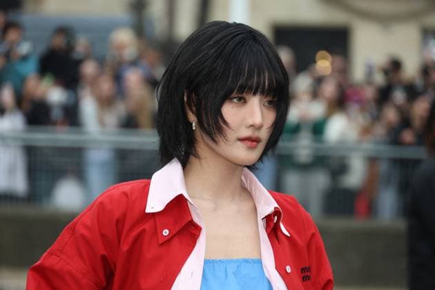 Arrivals at the Miu Miu Womenswear Ready To Wear Fall Winter 2025 2026 show during Paris Fashion Week PFW at the Conseil économique et social Palais de Iéna Minnie at the arrivals at the Miu Miu Womenswear Ready To Wear Fall Winter 2025 2026 show during Paris Fashion Week PFW at the Conseil économique et social Palais de Iéna, in Paris, France, March 11, 2025 Denis Guignebourg Bestimage Celebs arrive at the Miu Miu Womenswear Ready To Wear Fall Winter 2025 2026 show during Paris Fashion Week PFW at the Conseil économique et social Palais de Iéna, in Paris, France, March 11, 2025 Paris France  Copyright: xClovis-Guignebourg BestimagexClovis-Guignebourg Bestimagex