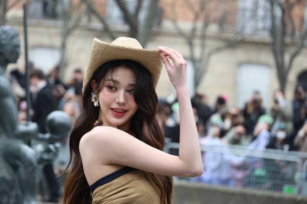 Arrivals at the Miu Miu Womenswear Ready To Wear Fall Winter 2025 2026 show during Paris Fashion Week PFW at the Conseil économique et social Palais de Iéna Jang Won young at the arrivals at the Miu Miu Womenswear Ready To Wear Fall Winter 2025 2026 show during Paris Fashion Week PFW at the Conseil économique et social Palais de Iéna, in Paris, France, March 11, 2025 Denis Guignebourg Bestimage Celebs arrive at the Miu Miu Womenswear Ready To Wear Fall Winter 2025 2026 show during Paris Fashion Week PFW at the Conseil économique et social Palais de Iéna, in Paris, France, March 11, 2025 Paris France  Copyright: xClovis-Guignebourg BestimagexClovis-Guignebourg Bestimagex