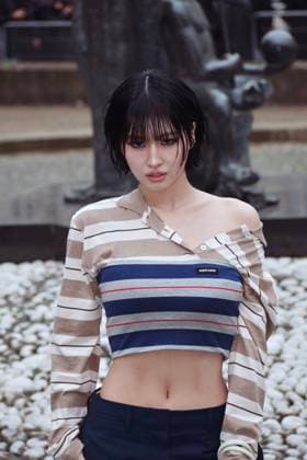 Arrivals at the Miu Miu Womenswear Ready To Wear Fall Winter 2025 2026 show during Paris Fashion Week PFW at the Conseil économique et social Palais de Iéna Momo at the arrivals at the Miu Miu Womenswear Ready To Wear Fall Winter 2025 2026 show during Paris Fashion Week PFW at the Conseil économique et social Palais de Iéna, in Paris, France, March 11, 2025 FpPhoto Bestimage Celebs arrive at the Miu Miu Womenswear Ready To Wear Fall Winter 2025 2026 show during Paris Fashion Week PFW at the Conseil économique et social Palais de Iéna, in Paris, France, March 11, 2025 Paris France  Copyright: xFpphotox xBestimagexFpphotox xBestimagex