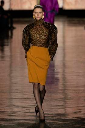 SAINT LAURENT Autumn-Winter 2025 runway during Paris Fashion Week on March 2025 - Paris, France 11 03 2025 SAINT LAURENT Autumn-Winter 2025 runway during Paris Fashion Week on March 2025 - Paris, France 11 03 2025, Credit:Ik Aldama Avalon Frankreich, Paris  Copyright: xIkxAldamax xAvalonx 0974817728