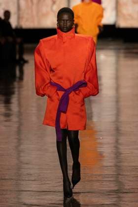 SAINT LAURENT Autumn-Winter 2025 runway during Paris Fashion Week on March 2025 - Paris, France 11 03 2025 SAINT LAURENT Autumn-Winter 2025 runway during Paris Fashion Week on March 2025 - Paris, France 11 03 2025, Credit:Ik Aldama Avalon Frankreich, Paris  Copyright: xIkxAldamax xAvalonx 0974817743