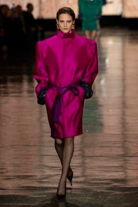 SAINT LAURENT Autumn-Winter 2025 runway during Paris Fashion Week on March 2025 - Paris, France 11 03 2025 SAINT LAURENT Autumn-Winter 2025 runway during Paris Fashion Week on March 2025 - Paris, France 11 03 2025, Credit:Ik Aldama Avalon Frankreich, Paris  Copyright: xIkxAldamax xAvalonx 0974817793