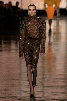 SAINT LAURENT Autumn-Winter 2025 runway during Paris Fashion Week on March 2025 - Paris, France 11 03 2025 SAINT LAURENT Autumn-Winter 2025 runway during Paris Fashion Week on March 2025 - Paris, France 11 03 2025, Credit:Ik Aldama Avalon Frankreich, Paris  Copyright: xIkxAldamax xAvalonx 0974817925
