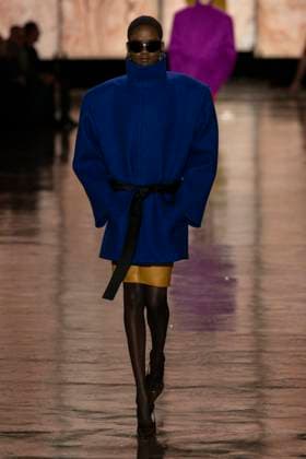 SAINT LAURENT Autumn-Winter 2025 runway during Paris Fashion Week on March 2025 - Paris, France 11 03 2025 SAINT LAURENT Autumn-Winter 2025 runway during Paris Fashion Week on March 2025 - Paris, France 11 03 2025, Credit:Ik Aldama Avalon Frankreich, Paris  Copyright: xIkxAldamax xAvalonx 0974818097