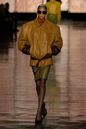 SAINT LAURENT Autumn-Winter 2025 runway during Paris Fashion Week on March 2025 - Paris, France 11 03 2025 SAINT LAURENT Autumn-Winter 2025 runway during Paris Fashion Week on March 2025 - Paris, France 11 03 2025, Credit:Ik Aldama Avalon Frankreich, Paris  Copyright: xIkxAldamax xAvalonx 0974818290